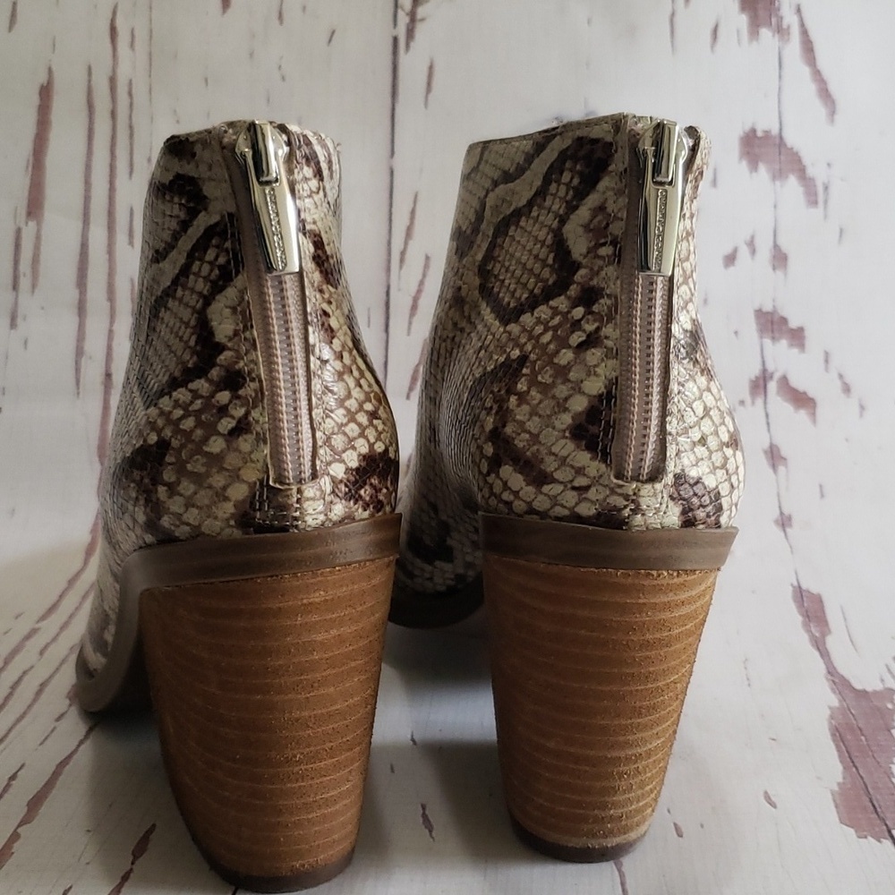 Vince Camuto 9.5 snake skin print block heel ankle boots - Picture 4 of 8